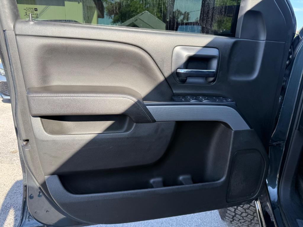 2017 Chevrolet Silverado 1500 LT Z71 - Photo 13