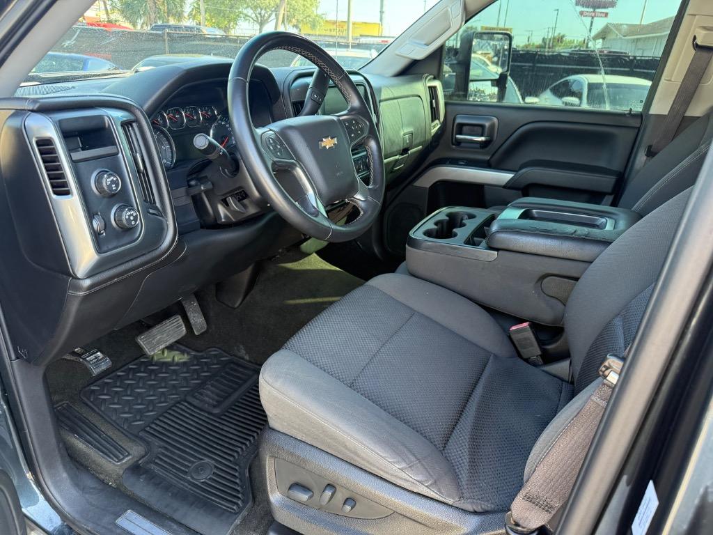 2017 Chevrolet Silverado 1500 LT Z71 - Photo 10
