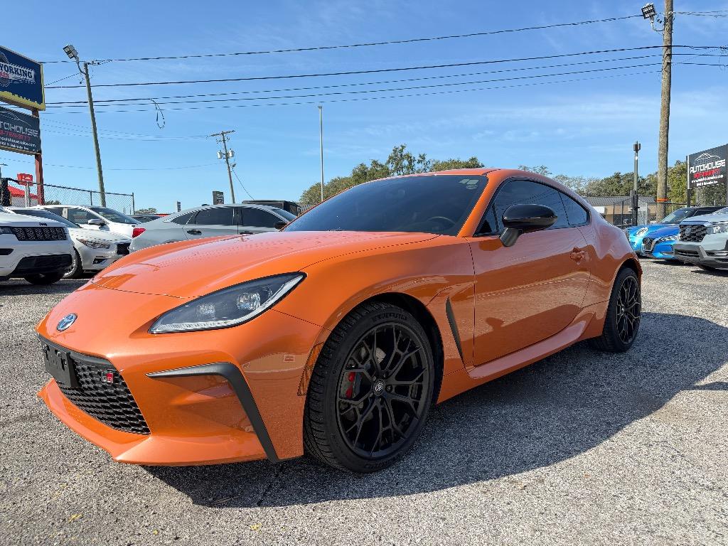 2023 Toyota GR86 10th Anniversary Edition's photo