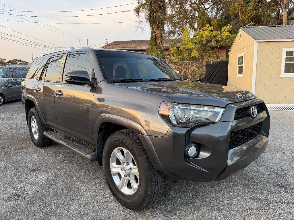 2018 Toyota 4Runner SR5 Premium's photo