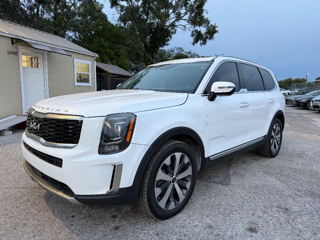2022 Kia Telluride S's photo