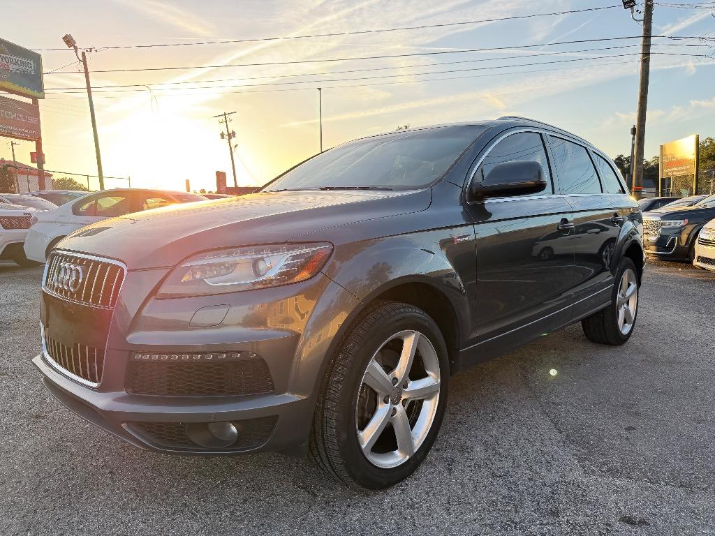 2013 Audi Q7 3.0T S line Prestige's photo