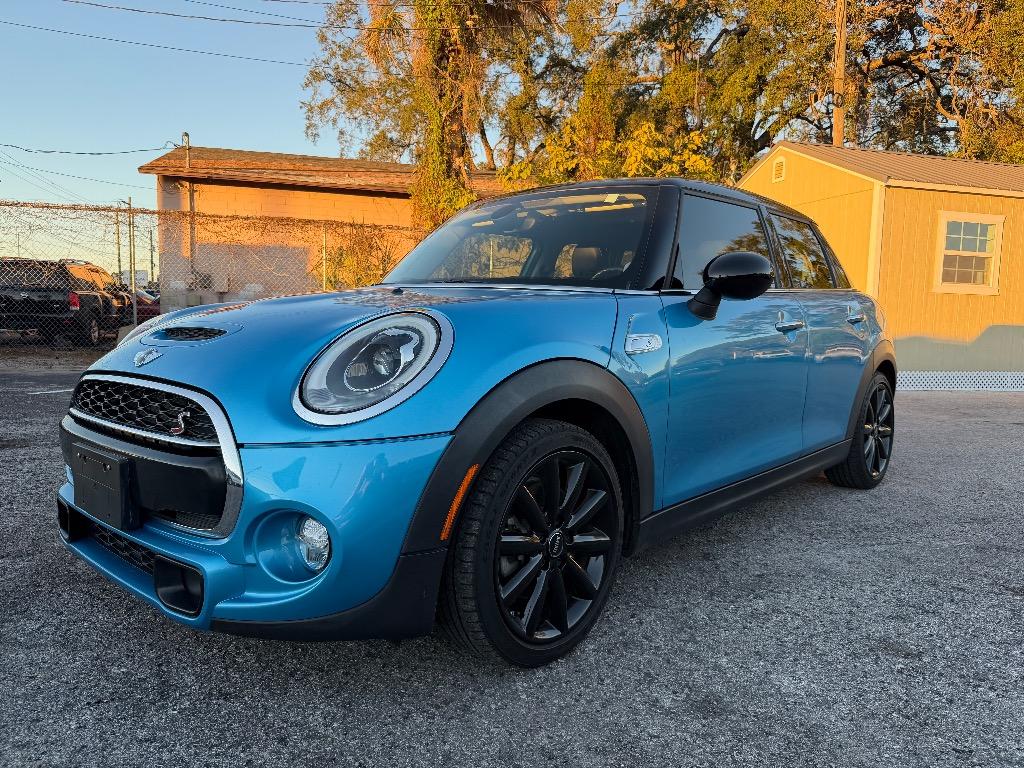 2016 MINI Cooper S's photo